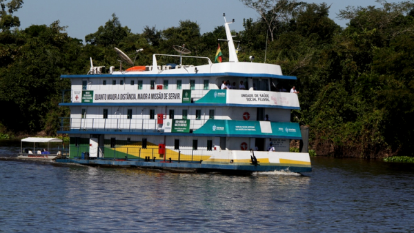 Unidade Básica de Saúde Fluvial: um novo modelo da Atenção Básica para ...